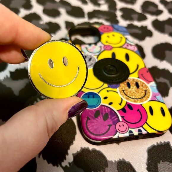 iPhone 14 Casely Smiley Stickers Case and Enamel Popsocket Yellow Smiley Face - Picture 12 of 13